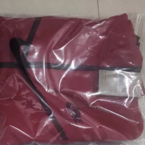 Nike tech fleece - Gammal version Nike tech fleece Storlek L men passar även M Helt oanvänd 