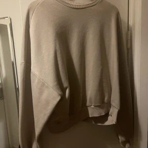 Sweatshirt  - Sweatshirt från Nelly 