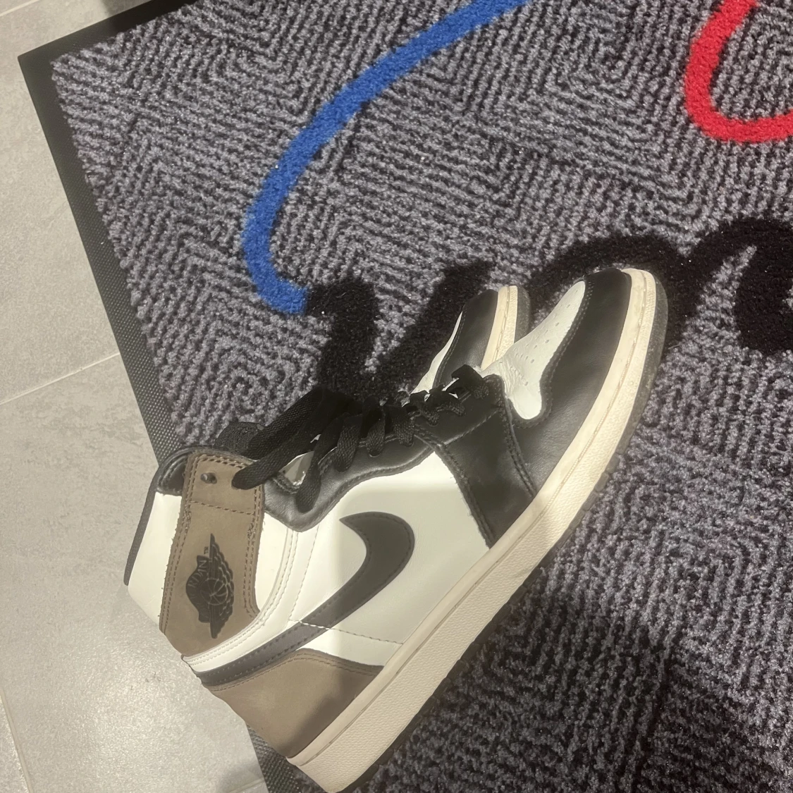 Nike Air Jordan 1 High Dark Mocha - 90