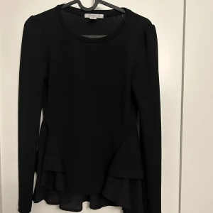 Blus/tröja från Notion 1.3 - Blus/tröja från Notion 1.3 i strl. S. Jättefint skick.