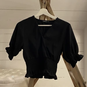 Topp Gina 🖤 - Topp från GinaTricot strl 34