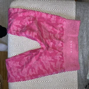 Navigation tights - Jätte sköna tights från navigation, knappt använda. Squatproof👏🏼👏🏼  Pris kan diskuteras