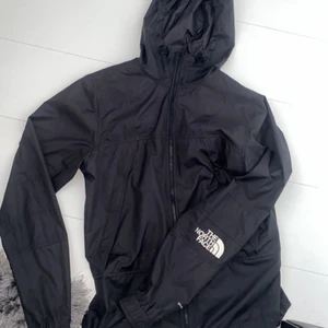 The north face vindjacka - Står ej för fraktpriset.