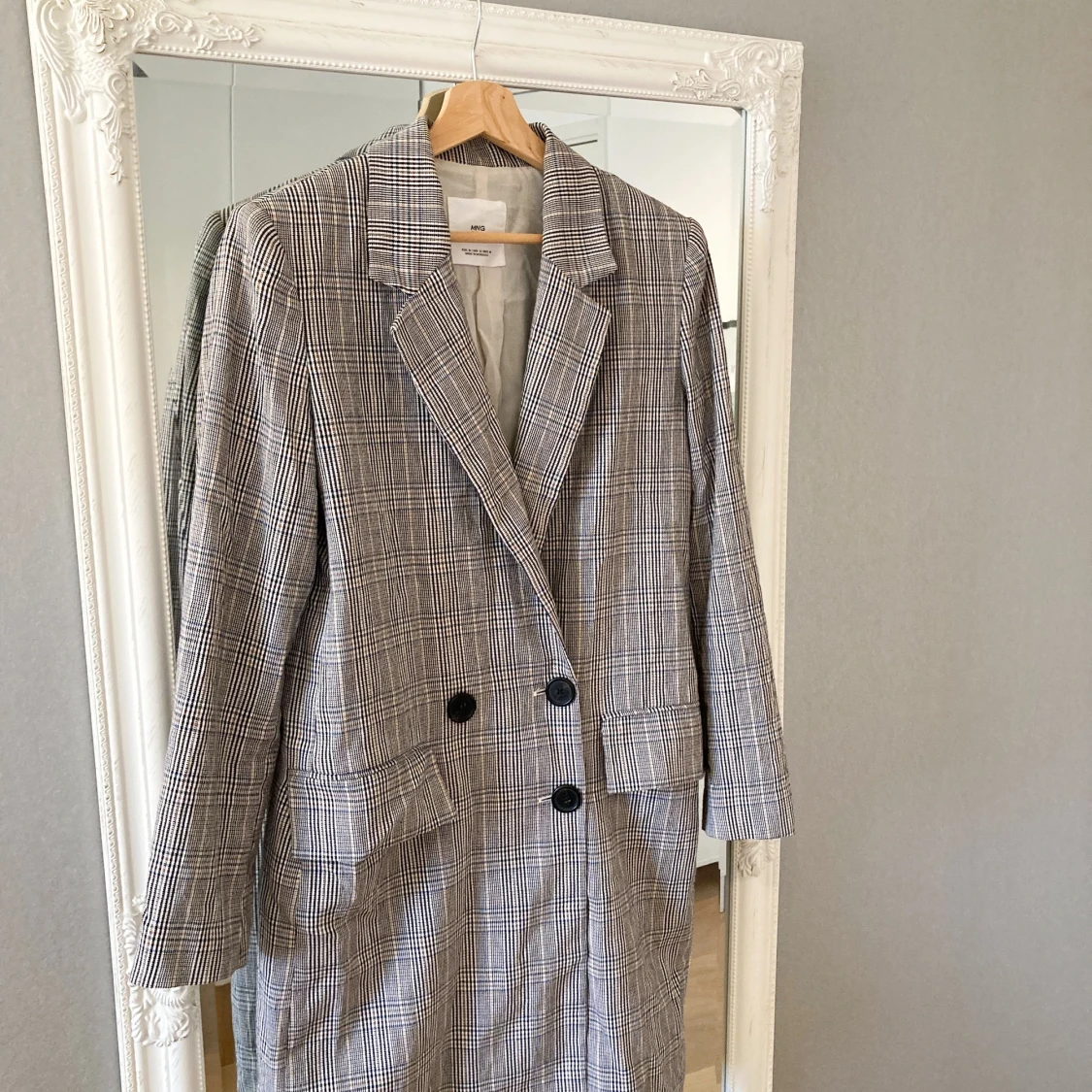 ☕️Rutig kappa från Mango☕️