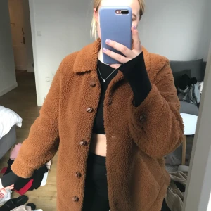 Jacka - Supermysig teddyjacka