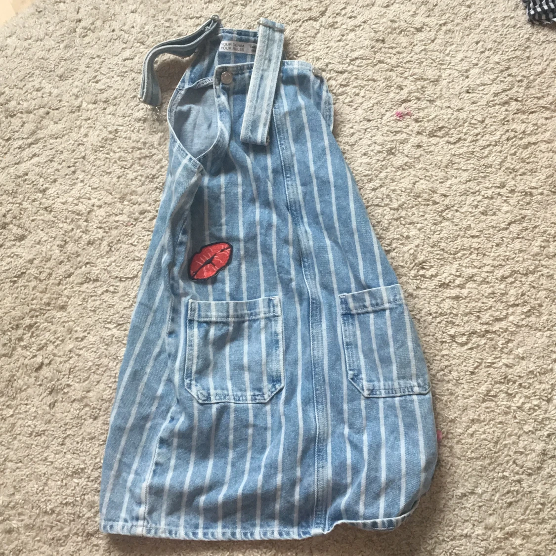 Hängselklänning stolek 146/152 - 90