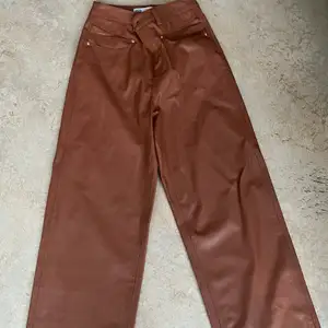 Brown leather wide leg pants from zara in size 34 worn only once 