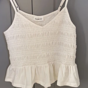 volang linne - Använt fåtal gånger, köparen står för frakten 💗