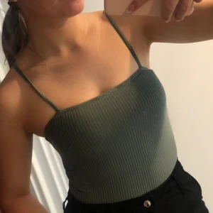 Grön body - Grön body. Superfin 