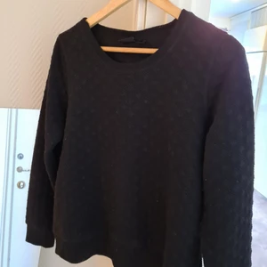 Mönstrad hoddie - Skön långärmad med mönster