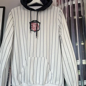 Hoddie  - Randig hoddie i tunt material 