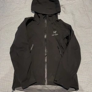 Arcteryx jacka - Arcteryx beta lt jacka köpt här på plick. För fler bilder skriv privat
