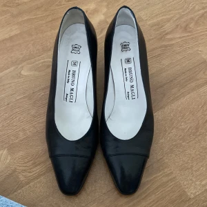 Klackar  - Så söta att ha till jeans😍