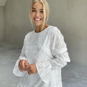 Klänning - Moa Mattssons kollektion med nakd