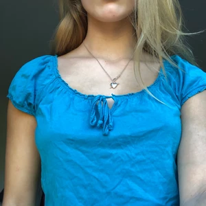 Blå topp💙 - Såå fin topp, passar nog xs också! Aldrig använt! ❤️❤️FRAKTEN KOSTAR 63kr