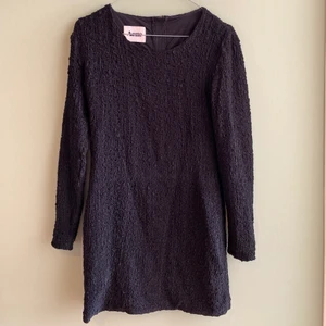 Acne klänning - Svart Acne klänning i storlek M. 97% siden. 