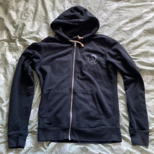 Diesel zip-hoodie - Säljer zip hoodie, storlek Large
