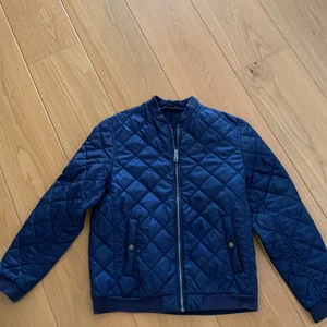 Blå polo Ralph lauren jacka  - Blå polo Ralph lauren jacka i bra skick 