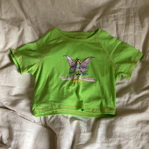 Neon t-shirt - Neongrön t-shirt i storlek s! Köpare står för frakt 