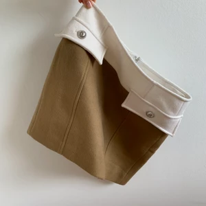 Kijun kjol - Kijun kjol i storlek S. Lappen sitter fortfarande kvar.