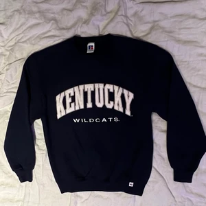 Vintage college sweatshirt - Köpt från beyond retro