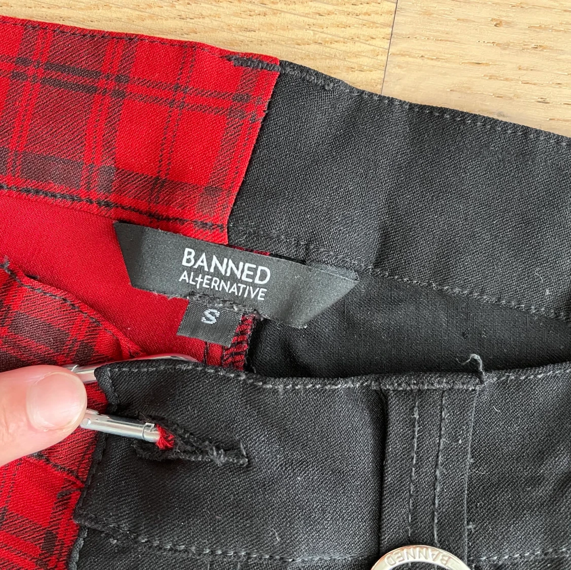 4 par byxor ink 1 Tripp och 1 banned - 91