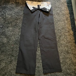 Dickies byxor  - Inget fel med byxorna. 