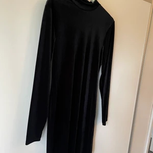 Tight klänning  - Klänning från H&M 