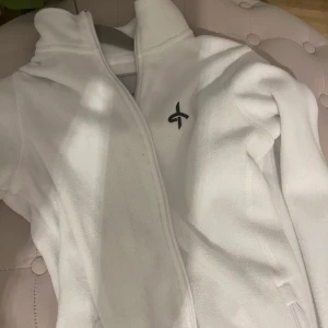 Fleece kofta  - Vit fleecekofta