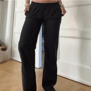 Kostymbyxor  - Lågmidjade kostymbyxor! 