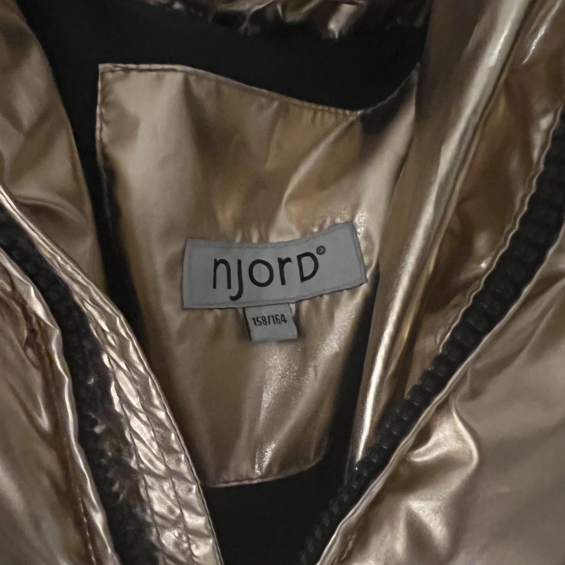 Guldig bomberjacka - 90