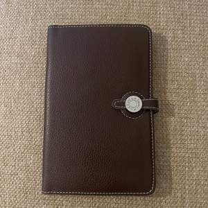 Jätte fin Hermes portmonnä/plånbok ✨ som ny ✨Ej äkta ✨