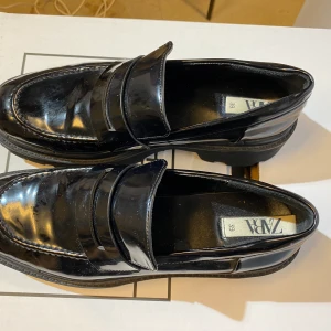 Loafers   - Jätte sköna loafers som är knappt använda