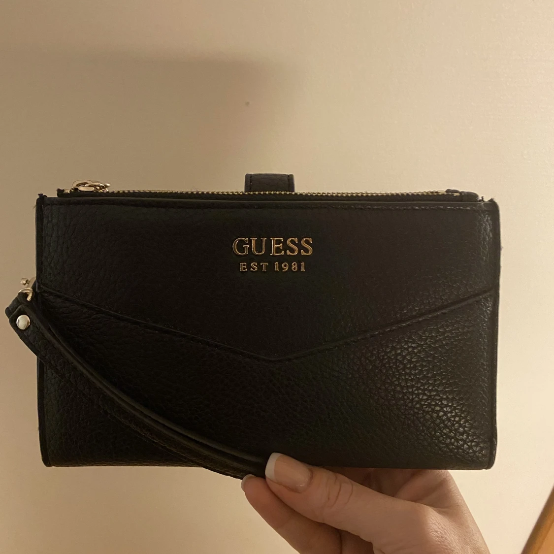 Plånbok/clutch från Guess