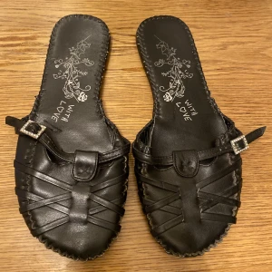 Ballerina skor Strl. 38 - Lite slitna vid hälen, annars fina