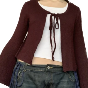 Vinröd kofta - Snygg vinröd knyt-kofta