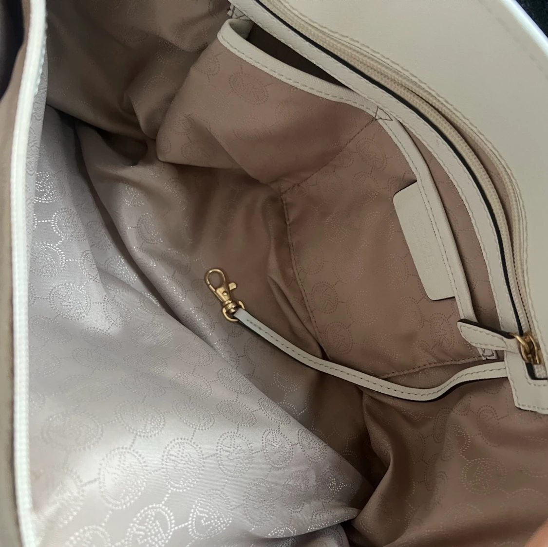 Äkta Michael kors väska - 91