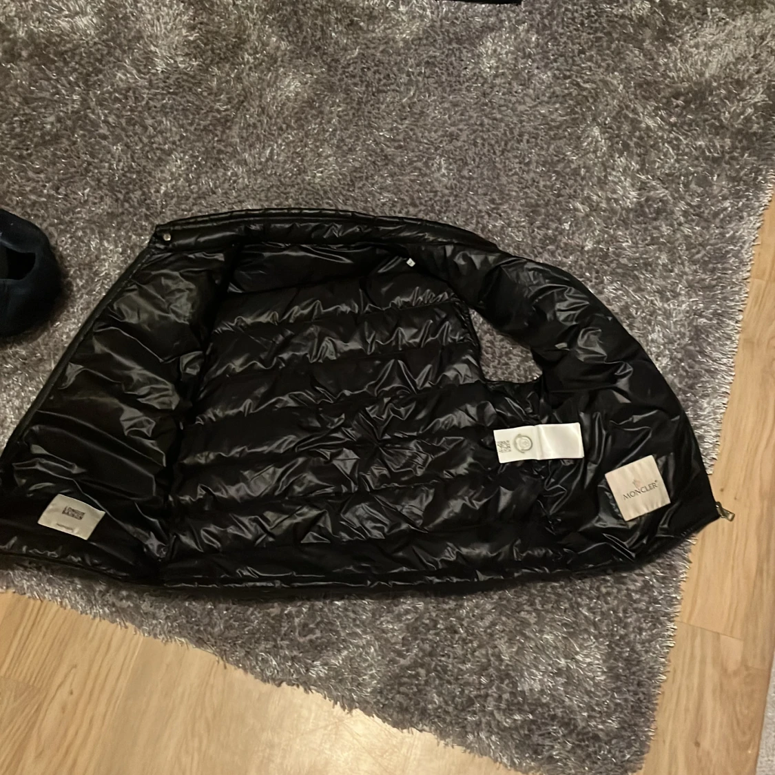 Moncler väst gui  - 90