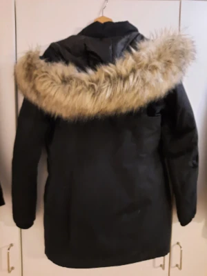 Dunjacka från Olny - Dunjacka från Only i storlek S. Dunjackan är i bra skick.