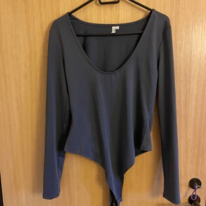 Grå body  - Oanvänd grå body 