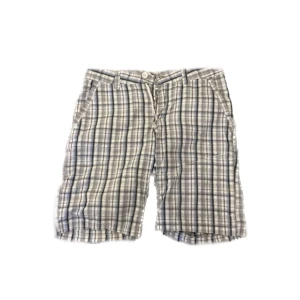Shorts - Säljer för att dom e lite för små och inte riktigt min stil längre men endå snygga!