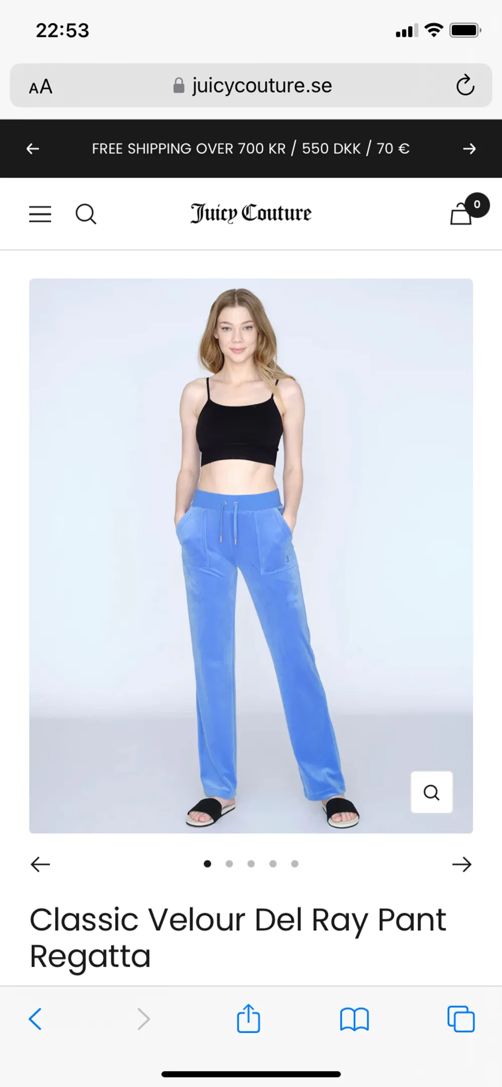 säljer dessa juicy byxor (lånade bilder) i färgen regatta. Bra skick då dem inte alls är använda mycket, dock är dem uppsydda just nu och passar perfekt i längden för mig som är ca 160 cm lång. Men det kan jag sprätta. Köpare står för frakt. Jeans & Byxor.