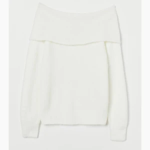 Stickad tröja HM - Säljer denna stickade tröja då den ej kommer till andvändning!💓  Köparen står för frakten  Fler bilder kan fås om det skulle önskas!