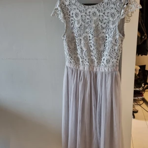 Kläning från Nelly storlek 36 - Säljer fin klänning från nelly storlek 36 Säljer för den inte passar mig längre