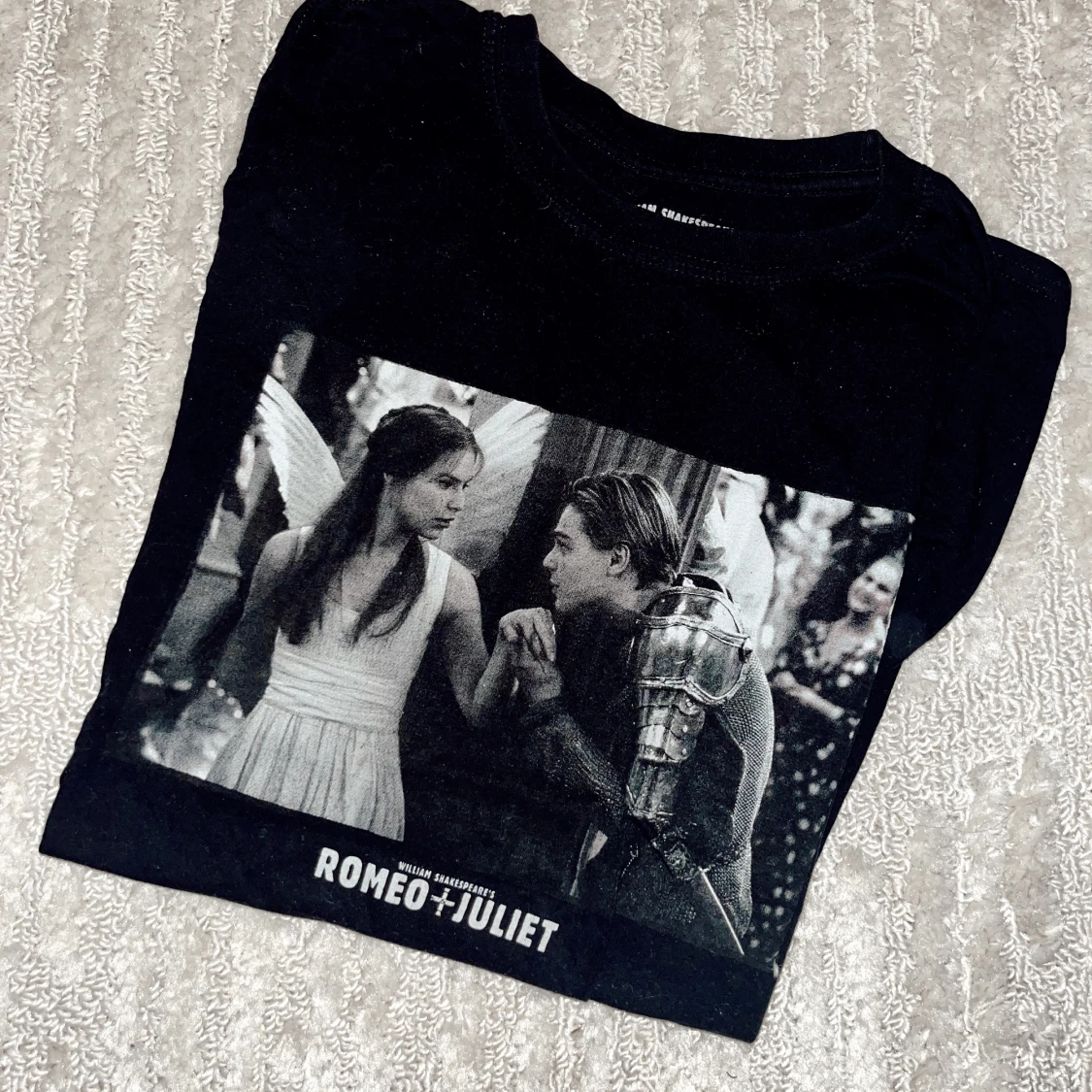 Romeo & Juliet T-shirt - M
