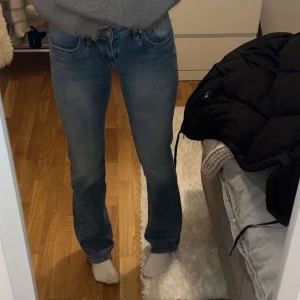 Intressekoll!! - As snygga jeans från LTB i modellen valerie! Storlek 26/34💓 buda privat 😊