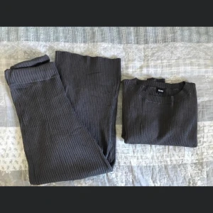 Mjukisset grått - Grått mjukissett från bubbleroom stl S. Vill man ha bild hur de sitter på, skriv ett dm:)