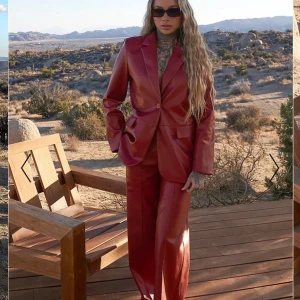 Röda läder byxr - Klarare röd i värlkingheten och fint skick, långa på mig som är 178.🧡🧡