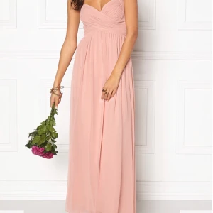 Rosa fest/balklänning  - Endast använd under ett par timmar