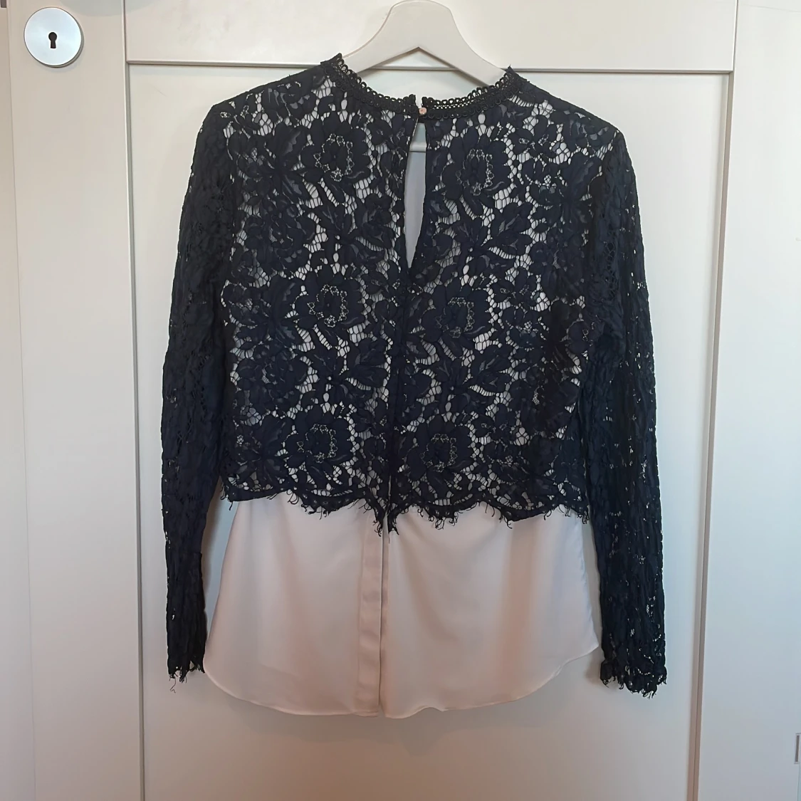 Spetsskjorta strl 38 - 90